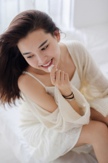 比基尼性感泳装泳衣女图片